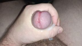 Fast close up cumshot