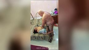 lora de 19 anos adora gozar muito com esse coroa bondoso