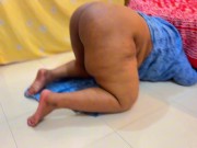 Big Ass Muslim Stepmom Stuck Under Bed - Saudi Arabia