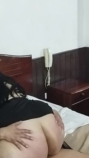 Huge Ass BBW MILF, Slow Motion Fans Only
