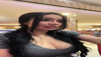 Monica Ardhea Super Tobrut