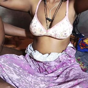 Sex with desi neighbor bhabhi on Valentine&#039;s Day by giving sweets!