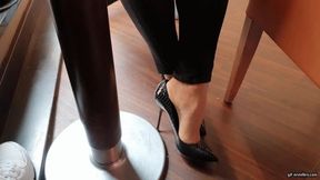 Shoe theft in the restaurant nylon foot under the table wmv 1280 x 720