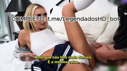 Oferecendo uma foda para a meia-irm - Legendado