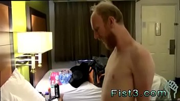 Men double fisting gay first time Kinky Fuckers Play &amp_ Swap Stories