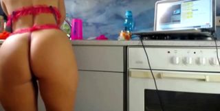 Exploring Big Booty Fantasies in the Kitchen  a Sizzling Twerk