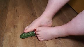 #1 Feet games with cucumber
