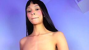 Latina Saliva Petite