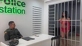 Colombian Whore Fucks The Police In The Medellin Prison - Porn In Spanish