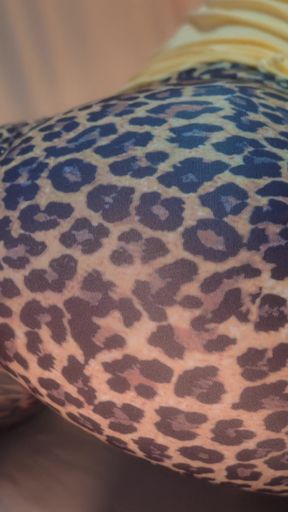 Leopard Leggings Porn - Keep Fucking After Cum Makes Big Tits Bounce! Lilykoti