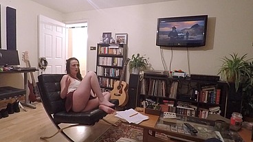 Cheating girlfriend tries not to boyfriend while fucking his friend
