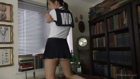 Jo Accidentally Flashes You Her Panties