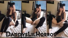 Kitten Fingering & Vibe Play