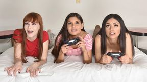 Gamer Girls Alexa Nova, Katya Rodriguez & Rose Darling Take Turns Sucking On Step Bro's Dick - BFFS