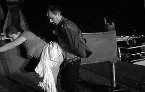nadine baisee par un inconnu en dogging nocturne