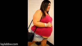 Belly stuffing in public