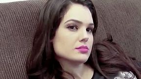 Smoking Girl Close Lips 100's Model Paula Video 0077