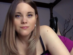Amateur Webcam Chick Masturbates On Webcam More at