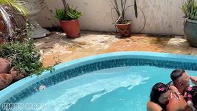 kinky mary’s wet poolside fantasy