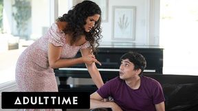 Stepmommy Penny Barber Teaches Stepson Ricky Spanish A Lesson About Looking At Nudes!