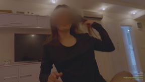 A gorgeous beauty gave a stunning blowjob.