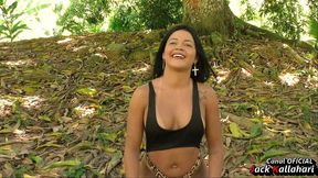 novinha do interior fodendo no meio do mato / stefany flores e jack kallahari