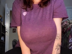 Big boob brunette masturbates on webcam