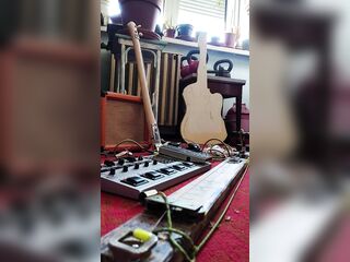 ONE STEP Closer - Diddley Bend DIY Riffage