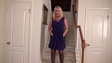 Rae Hart in purple dress