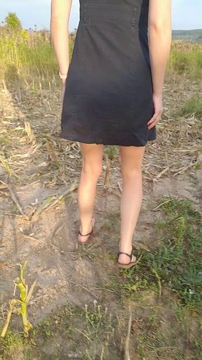 Outdoor Pissing Video