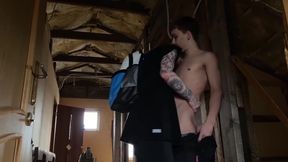 Two Twinks Fuck In An Abandoned Building
