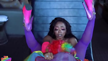 Super Ebony Pornstar Cali Caliente Dances And Serenades Gibby The Clown Until It Got Freaky