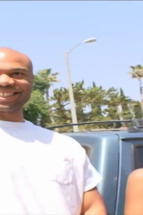 Gorgeous juicy camel toe of girly pulsates wide open for fat pole boink it