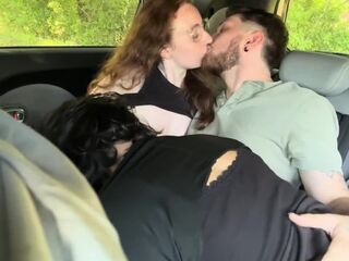 Two College Best Friends Seduced Their Uber Driver Into Having A Threesome-OF:leotheredhead