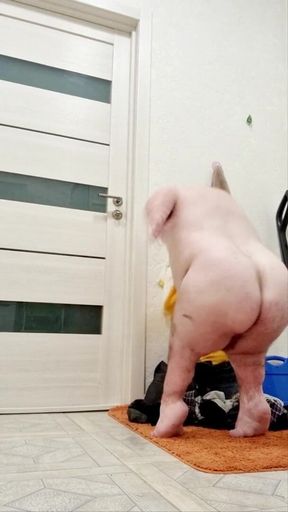 Midget after shower