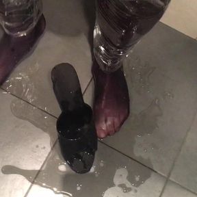 Pissing in PVC Leggings, Pantyhose and High Heel Mules