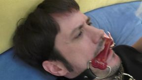 WIFEY IS CUCKING HUBBY & RUBBING HER BOY-TOY’S CUM INTO HIS EYES – THE MEANEST CUCKTRESS JENNA IVORY