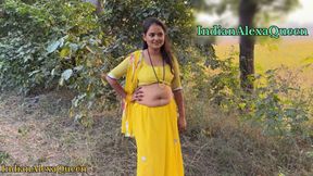 I unexpectedly ran into a beautiful Bhabhi in a deserted area, so I took her home to drop her off Hindi Audio IndianAlexaQueen