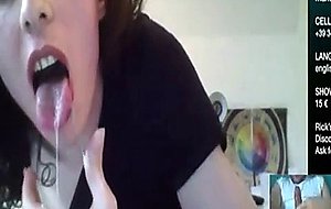 Shameless tranny girl spreads her legs