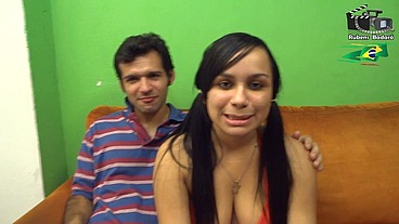 Pego um amigo pra faz boquete. (Parte 01 ) Celine Salles.