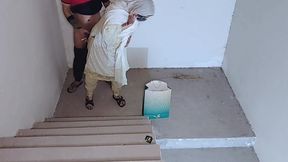 Girlfriend Ki Khala Ko Choda-late Night Gifting Date on Stairs