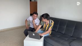 A Customer Calls Me to Fix His Laptop, I Find a Lot of Gay Porn and Decide to Give Him a Discount for Fucking Him.