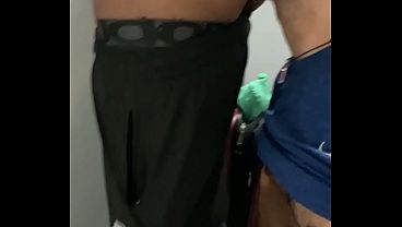 ORGIA NO BANHEIRO E UM FLAGRA CAUSANDO EXPULS&Atilde_O DOS MACHOS