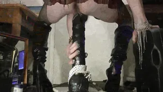 Solo amateur anal play with toys in HD