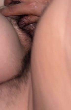 Cogida le sacó la venida y el squirt apenas 19