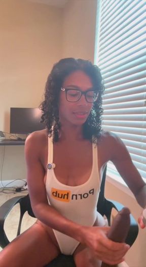 Watch Giana Gold's massive black pussy squirt as she gets dildo-fucked in public