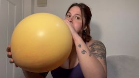 Teasing with my balloon