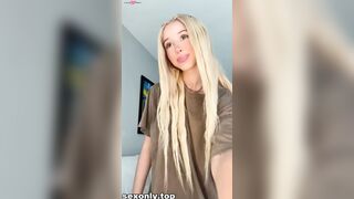 Red Foxy Swan's Erotic Dance - Sensual Masturbation with Dildo & Vibrator