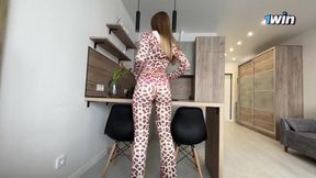 Stepmom Belovefree Wants to Be Pounded in Her Tight Leggings