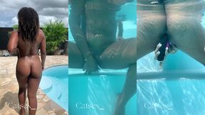 je me gode dans la piscine et utilise mes sextoy sous l’eau . j’ai tout ...